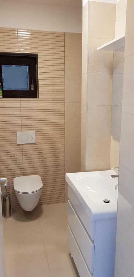 Premium Apartments Joy พรีมอชเตน ภายนอก รูปภาพ